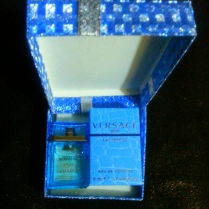 versace-man-box-and-bottle