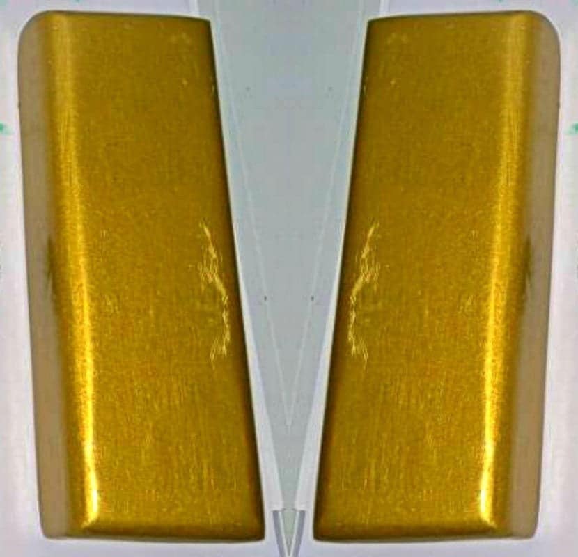 Gold_bar_SINGLE_Mirror_e2abb119-22b6-4723-97dc-46e125868919.jpg ROYAL GOLD MALL .9999 FINE GOLD BAR, VARIOUS MINTS - Image 1